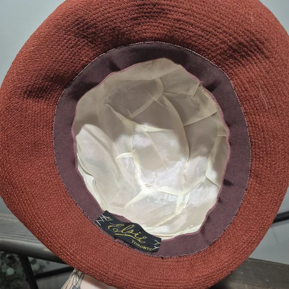Vintage Women's Hat with Bow Detail - Picture 2 of 3